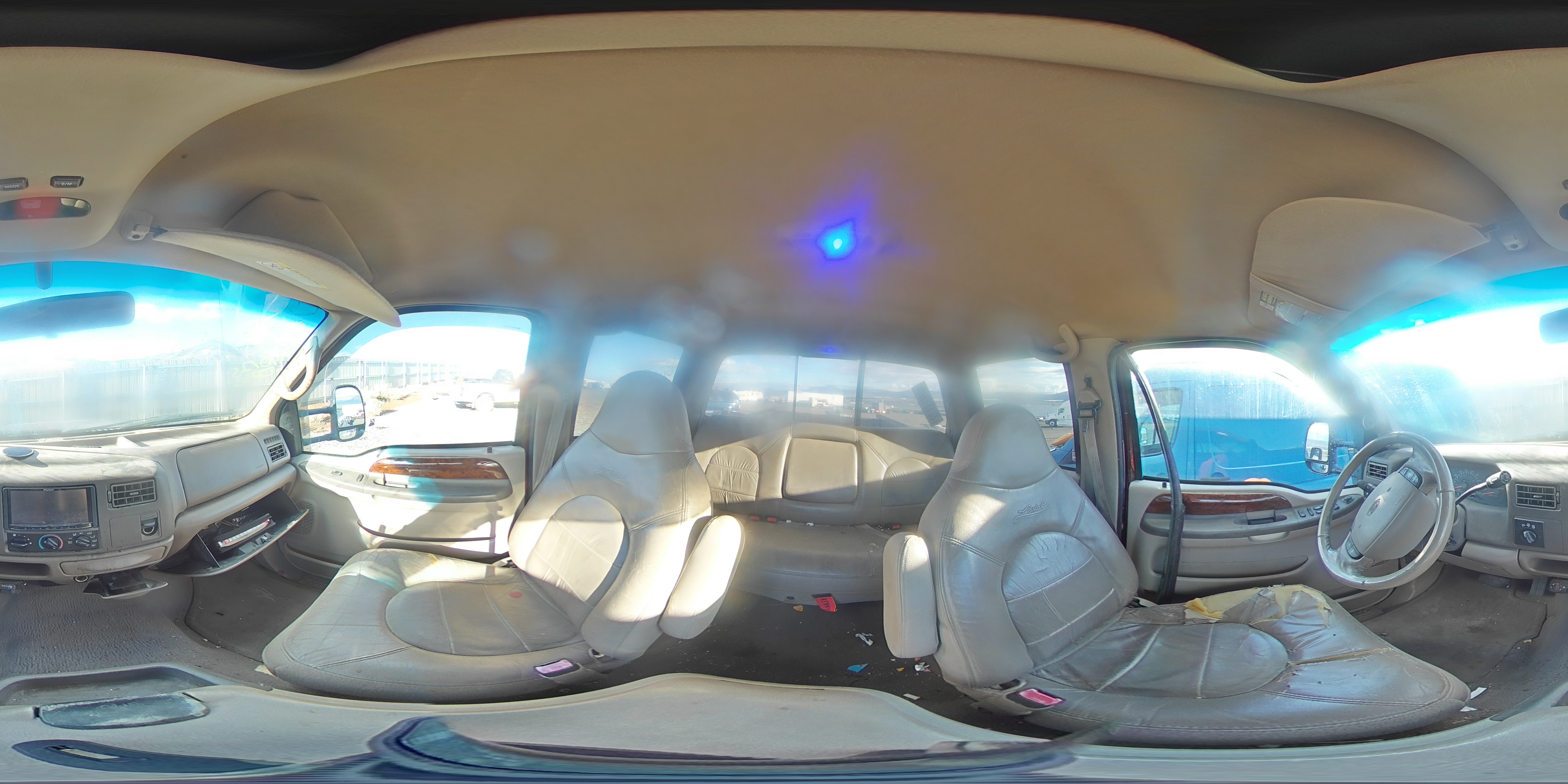 2000 Ford F250 Super Duty VIN: 1FTNW21F7YEA94525 Lot: 82131975