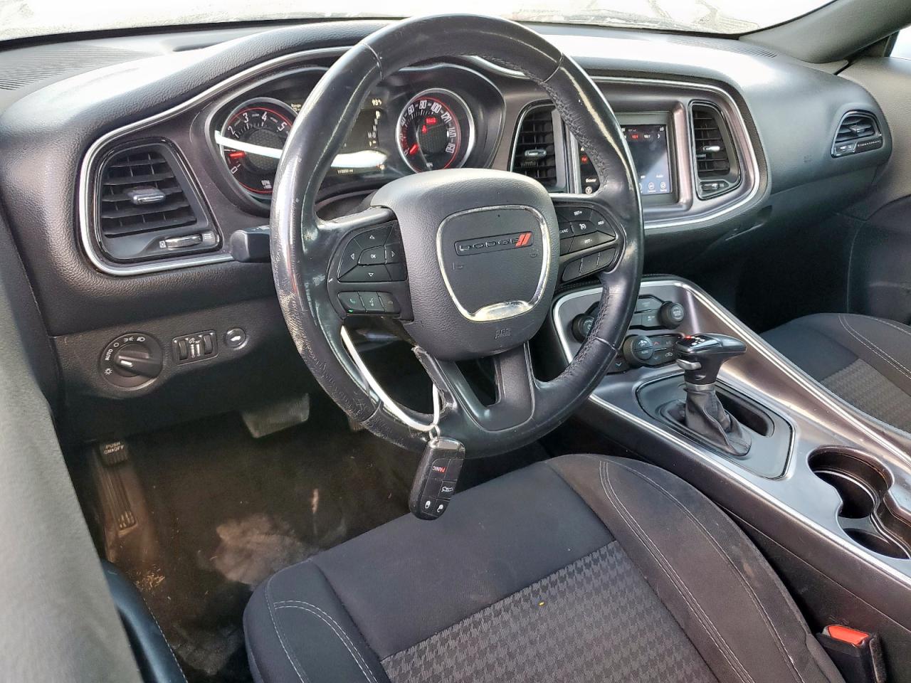 2018 Dodge Challenger Sxt VIN: 2C3CDZAGXJH242586 Lot: 85160745