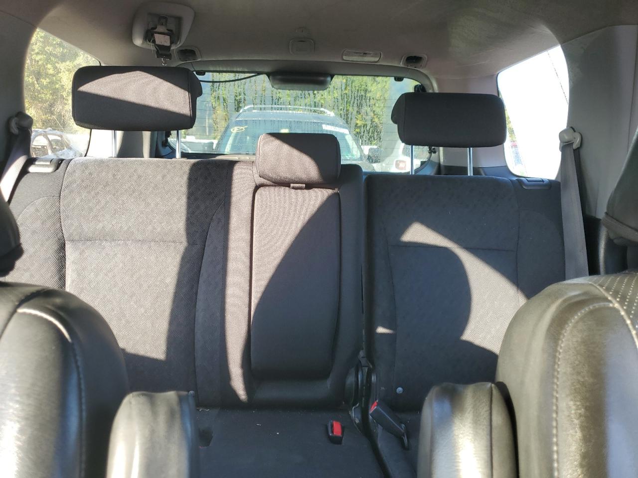 2005 Honda Cr-V Lx VIN: JHLRD68515C008101 Lot: 85782335