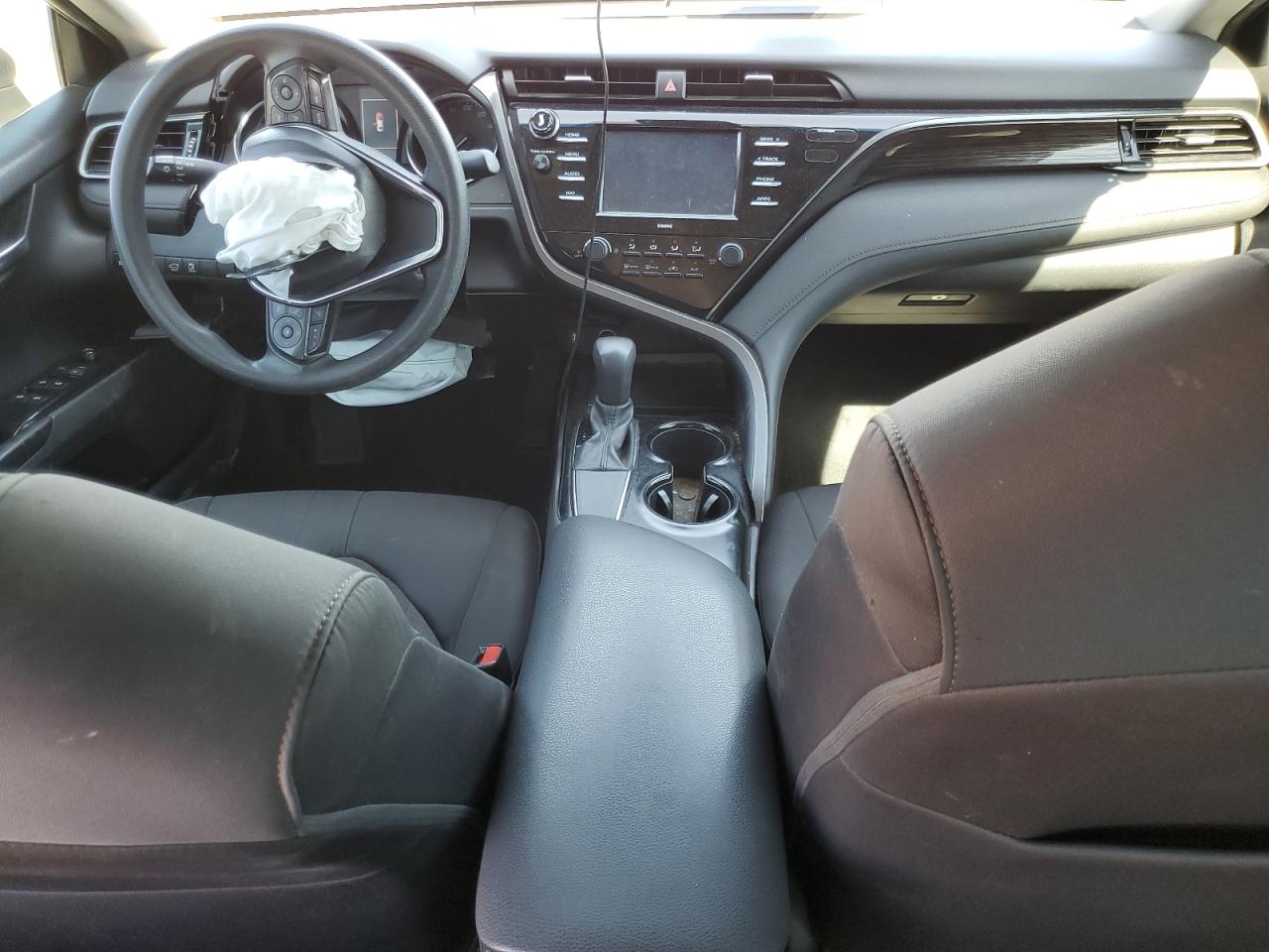 2020 Toyota Camry Le VIN: 4T1C11AK1LU362427 Lot: 85707095