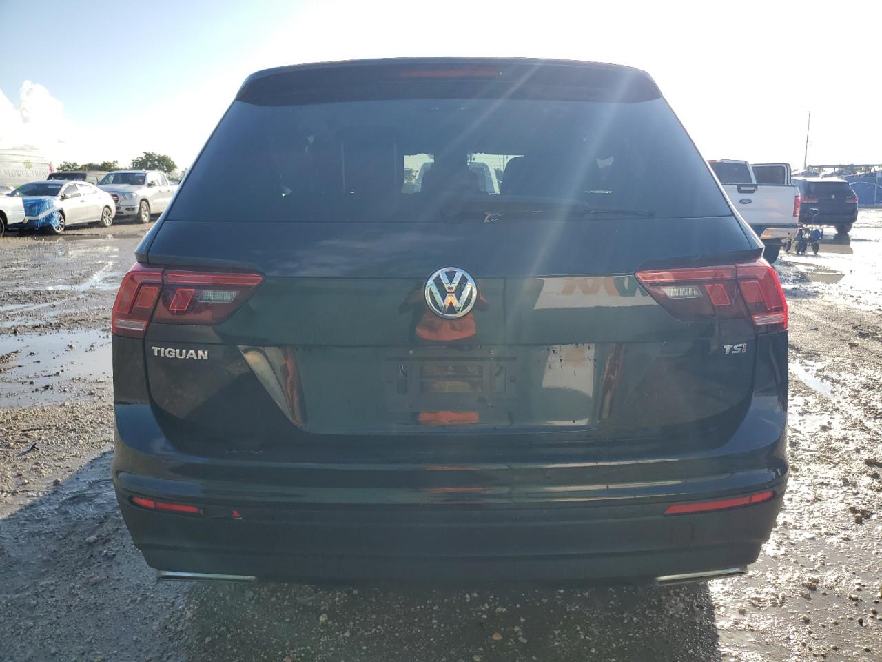 2018 Volkswagen Tiguan S VIN: 3VV1B7AX1JM023046 Lot: 85825125