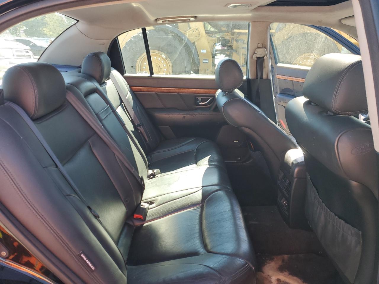 2004 Kia Amanti VIN: KNALD124145046241 Lot: 87048105