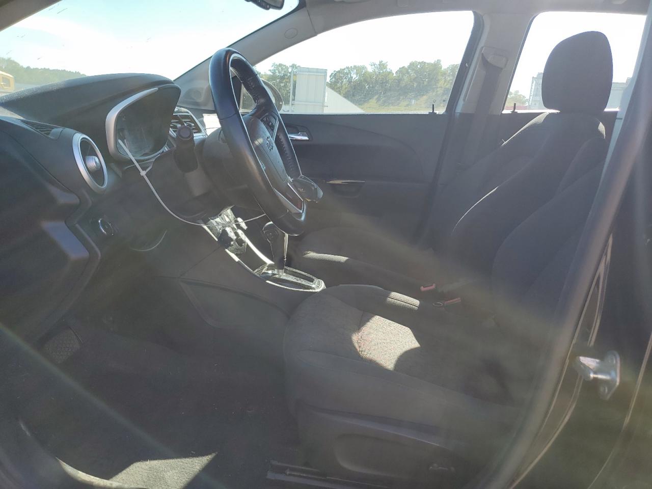 2018 Chevrolet Sonic Lt VIN: 1G1JD6SBXJ4105545 Lot: 82376775