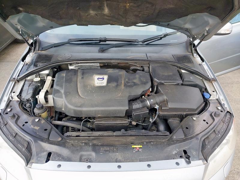 2009 VOLVO V70 SE LUX D AUTO 