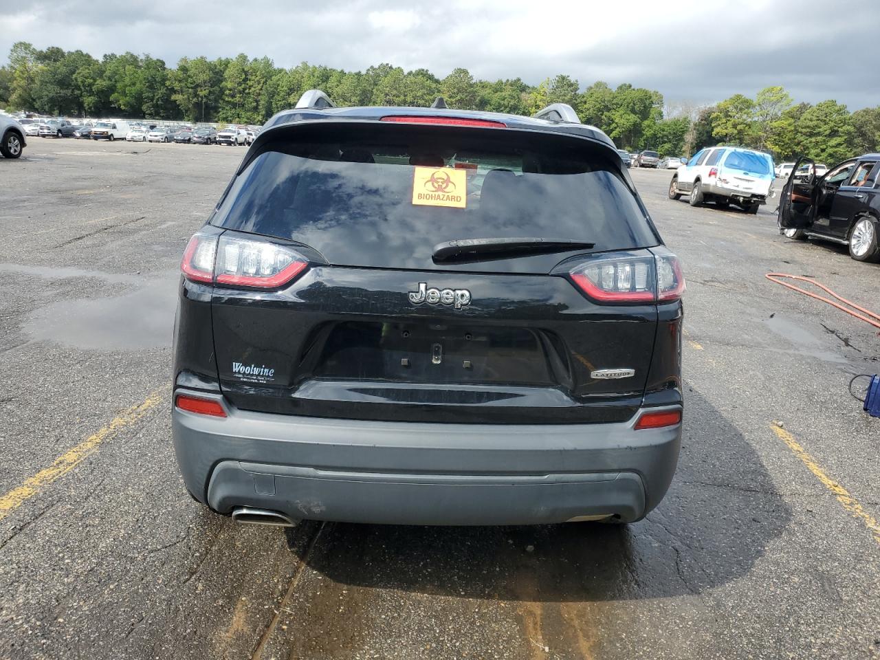2019 Jeep Cherokee Latitude VIN: 1C4PJLCX2KD111165 Lot: 85194425