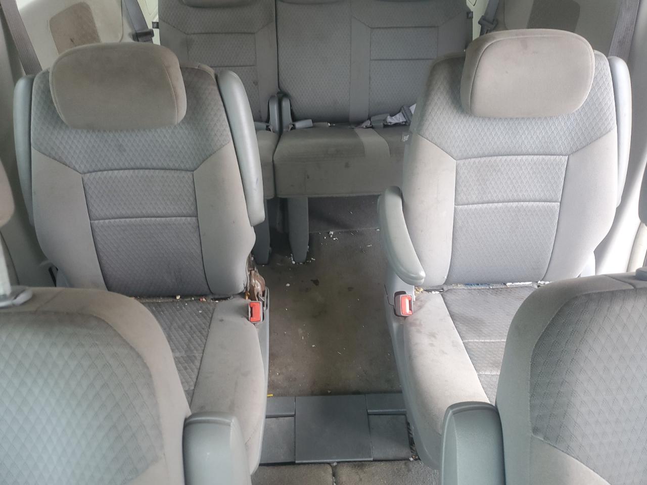 2009 Chrysler Town & Country Touring VIN: 2A8HR54119R529123 Lot: 85545525