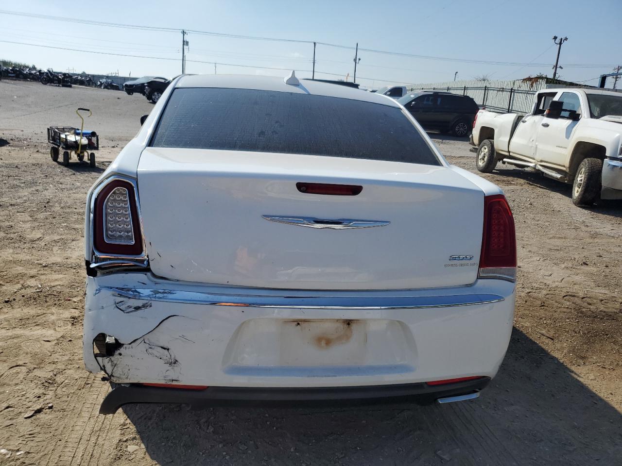 2015 Chrysler 300 Limited VIN: 2C3CCAAG1FH792528 Lot: 86185845