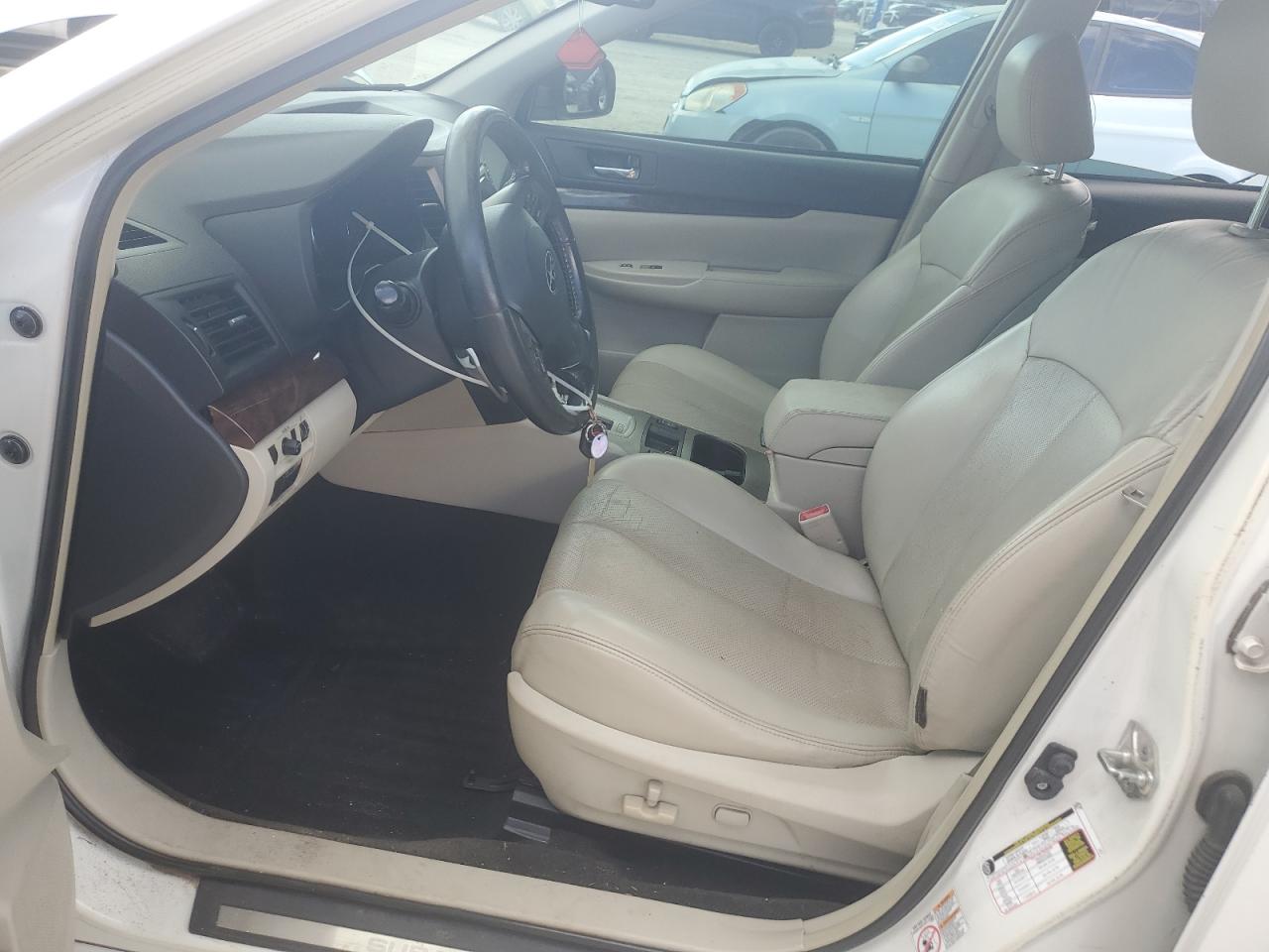 2013 Subaru Legacy 2.5I Limited VIN: 4S3BMCK67D3010688 Lot: 86506465