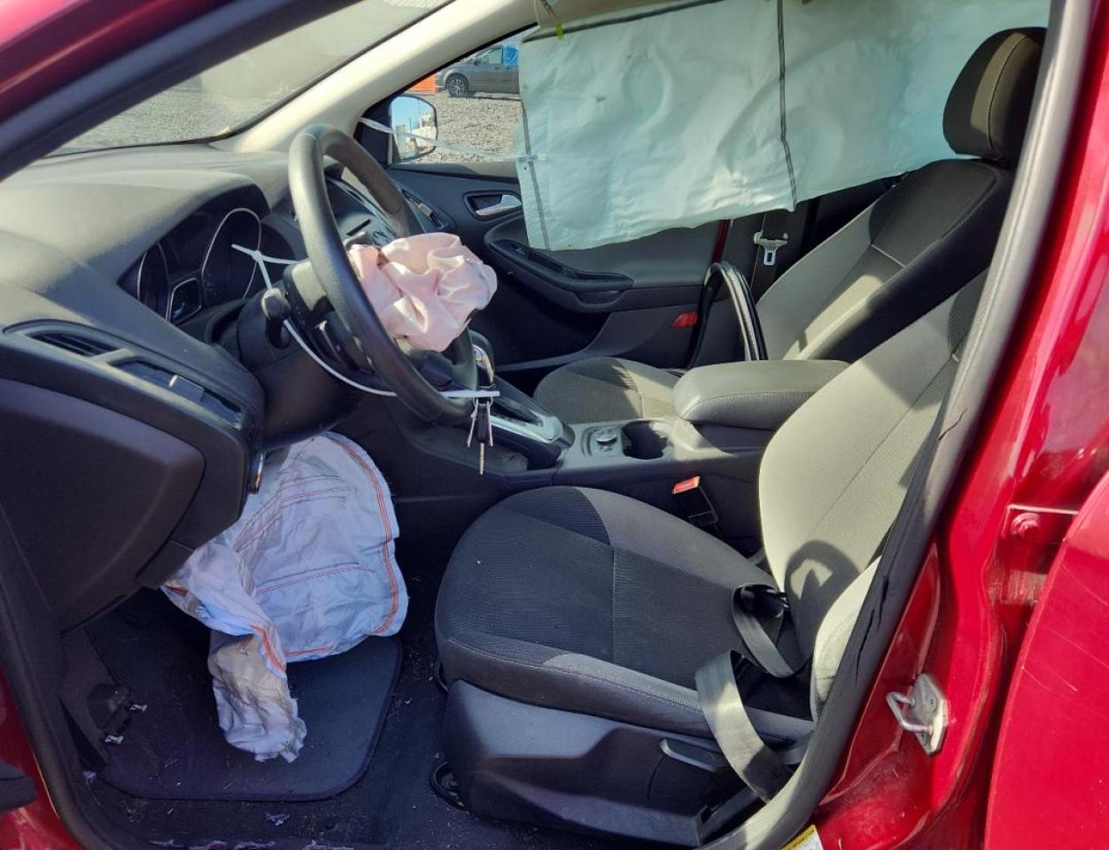 2014 Ford Focus Se VIN: 1FADP3F22EL138609 Lot: 85302915