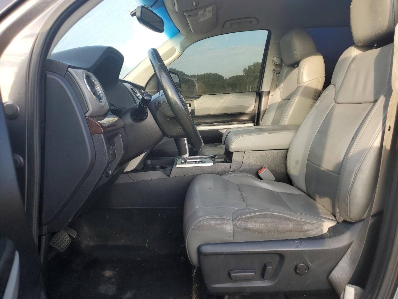 2017 Toyota Tundra Crewmax Limited VIN: 5TFHW5F13HX620276 Lot: 85293115