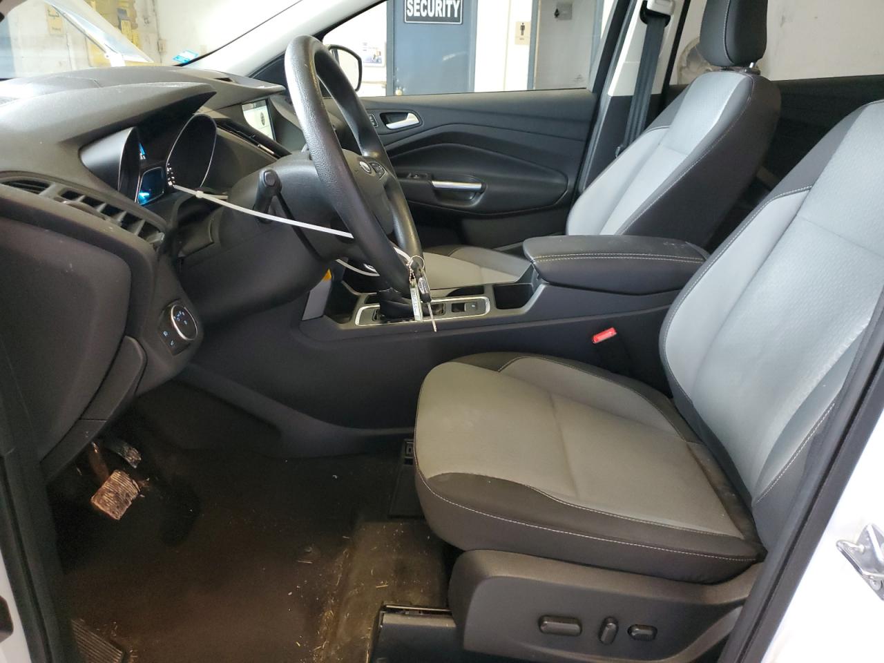 2018 Ford Escape Se VIN: 1FMCU0GD6JUA74572 Lot: 90871625