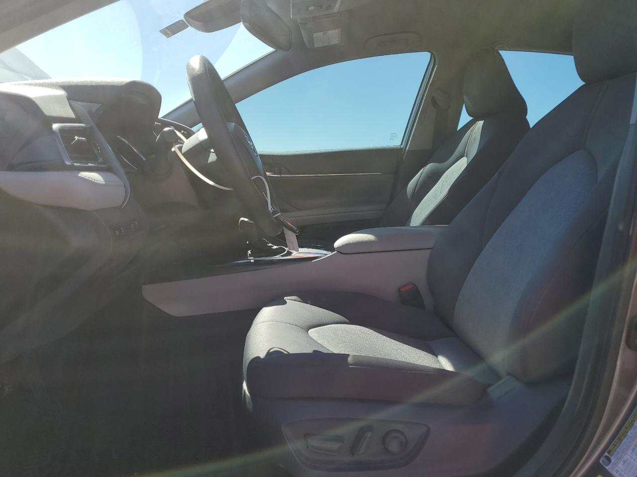 2020 Toyota Camry Le VIN: 4T1L11AK9LU992891 Lot: 85856705