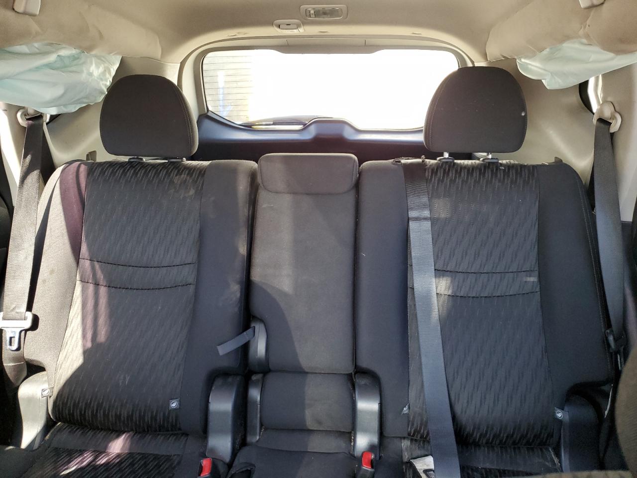 2018 Nissan Rogue S VIN: 5N1AT2MV4JC758285 Lot: 84630625