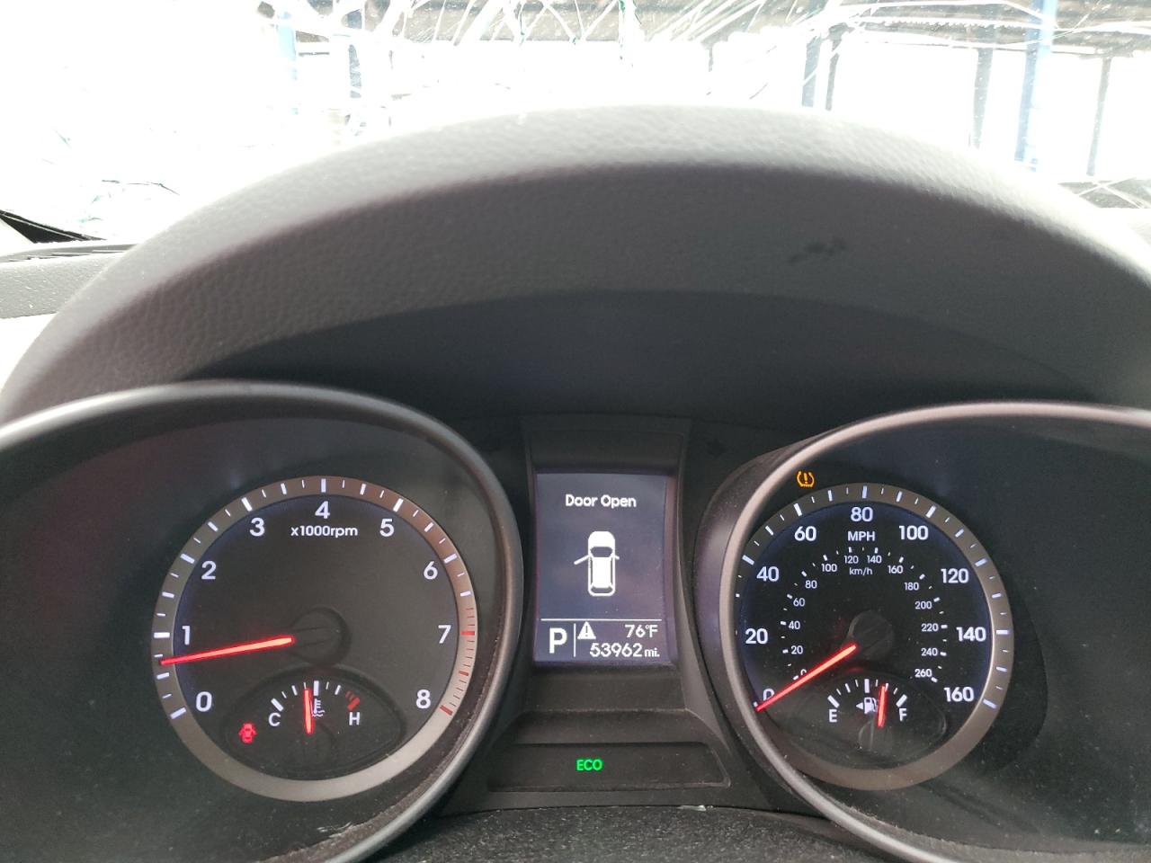 2015 Hyundai Santa Fe Sport VIN: 5XYZU3LB5FG302204 Lot: 82391155