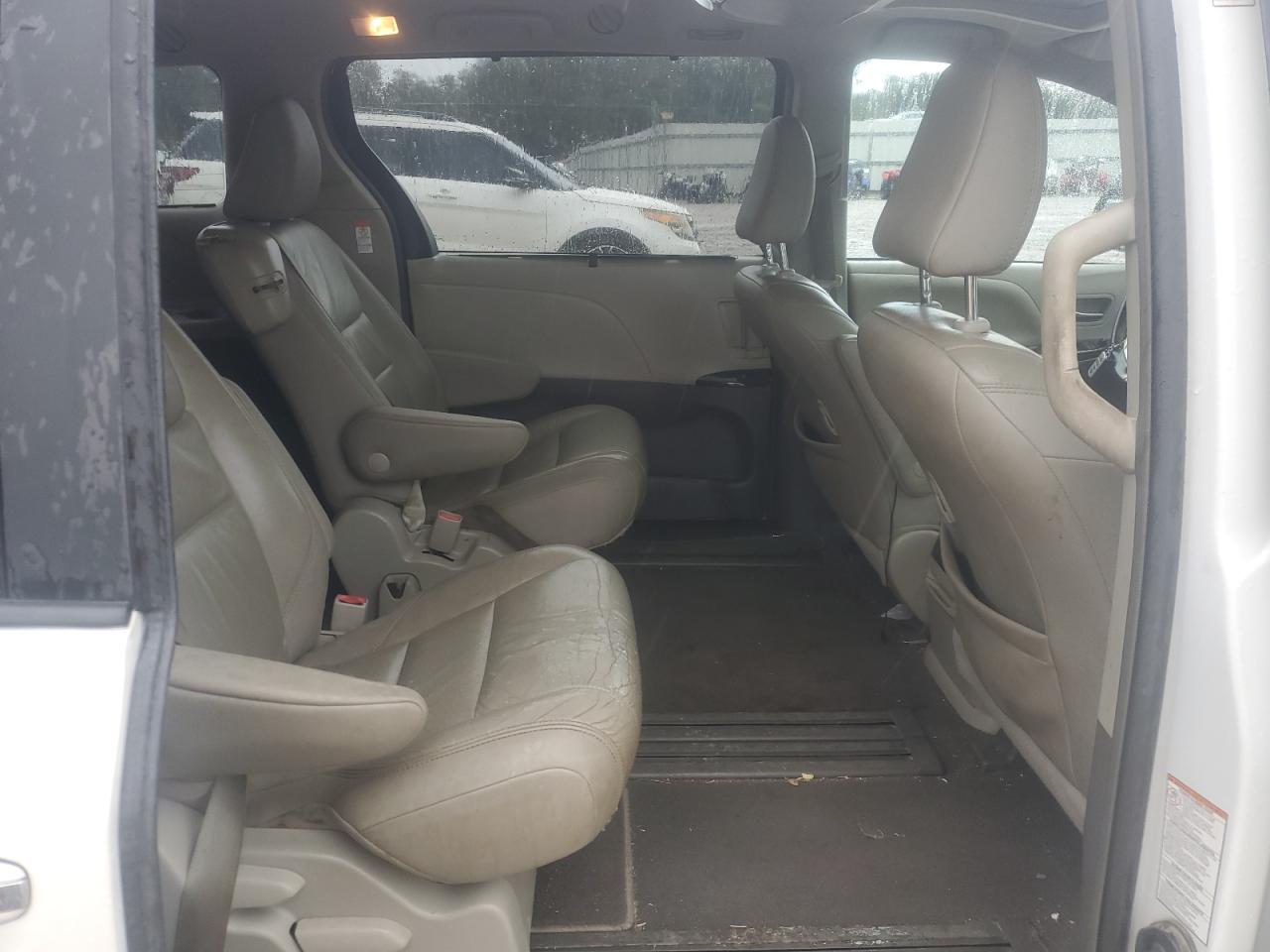 2019 Toyota Sienna Xle VIN: 5TDYZ3DC2KS984346 Lot: 85585005