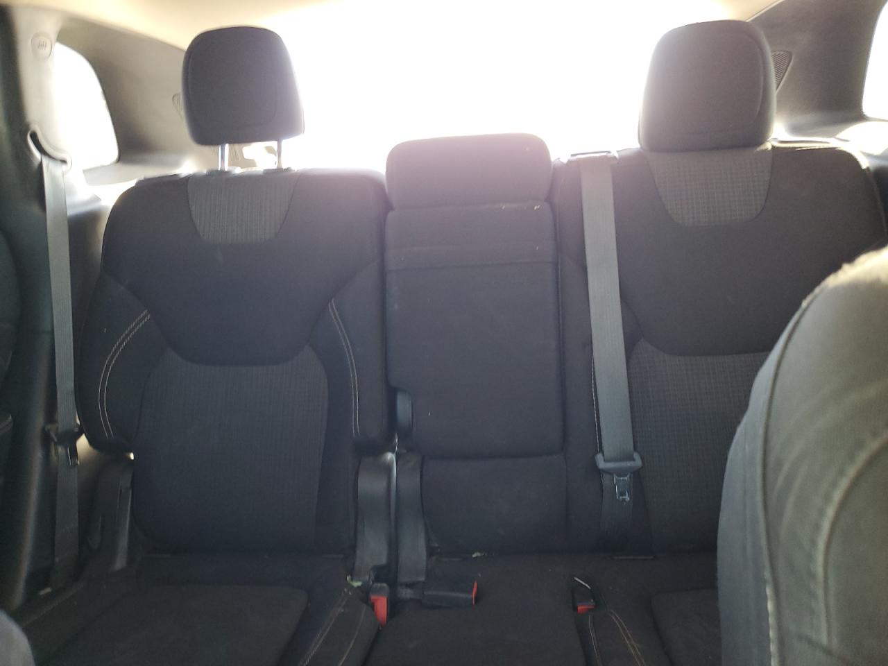 2015 Jeep Cherokee Latitude VIN: 1C4PJLCB9FW683946 Lot: 90646495