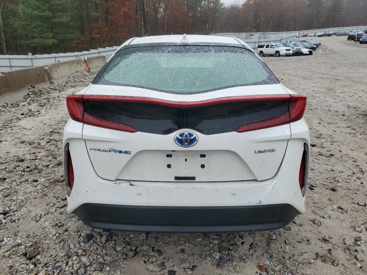 2020 Toyota Prius Prime Le VIN: JTDKARFP9L3156443 Lot: 90733105