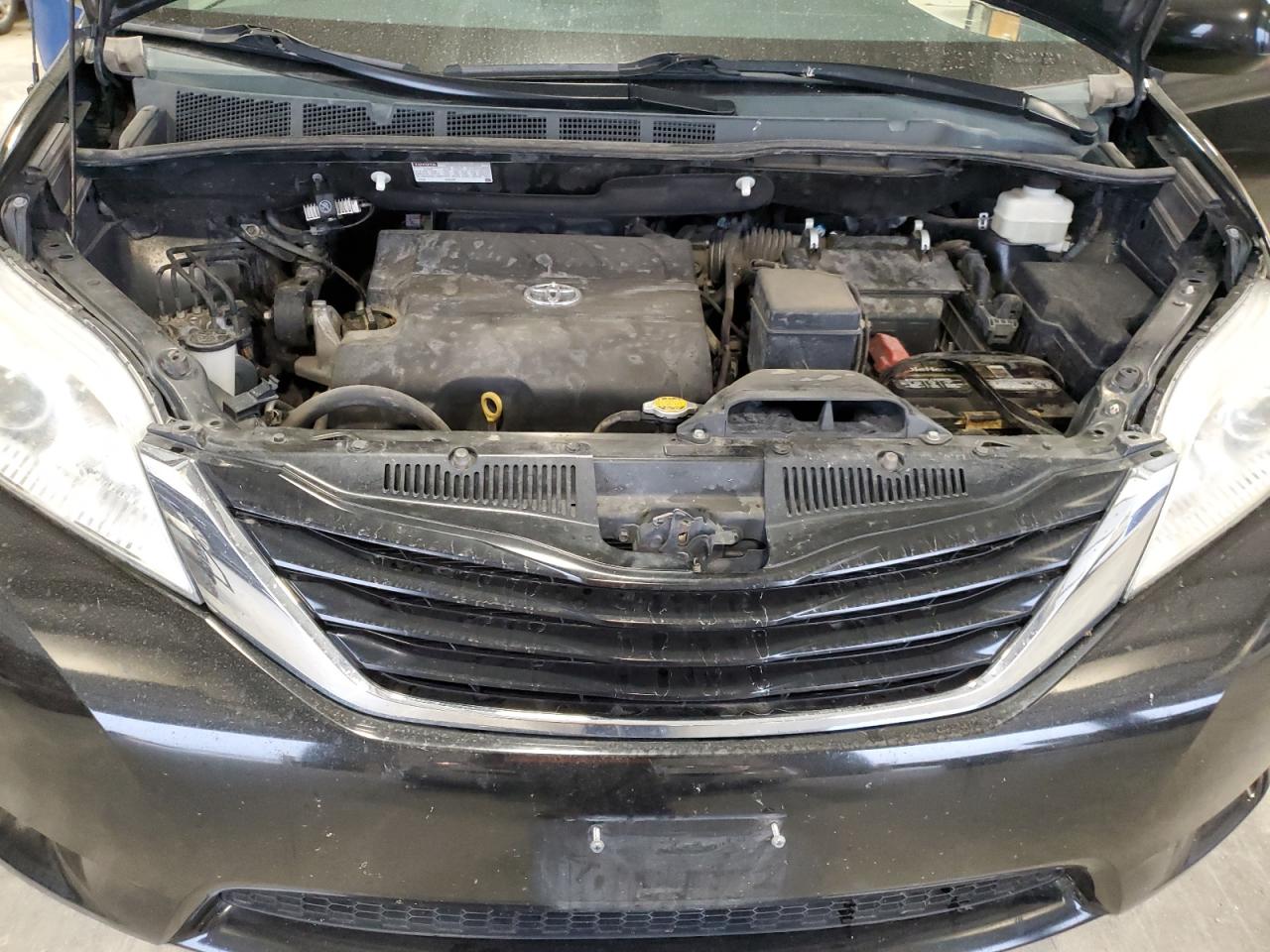 2013 Toyota Sienna Le VIN: 5TDKK3DC8DS282464 Lot: 90034475