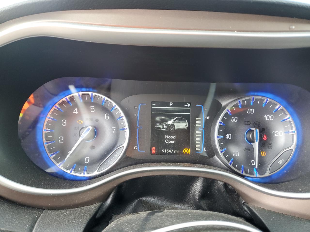 2018 Chrysler Pacifica Touring L VIN: 2C4RC1BG0JR210992 Lot: 90378685