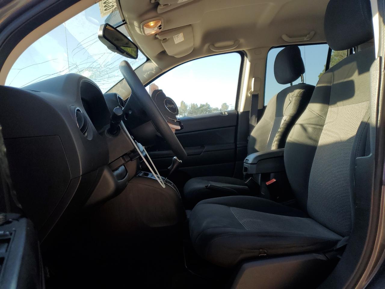 2016 Jeep Compass Sport VIN: 1C4NJCBA9GD611061 Lot: 85570955