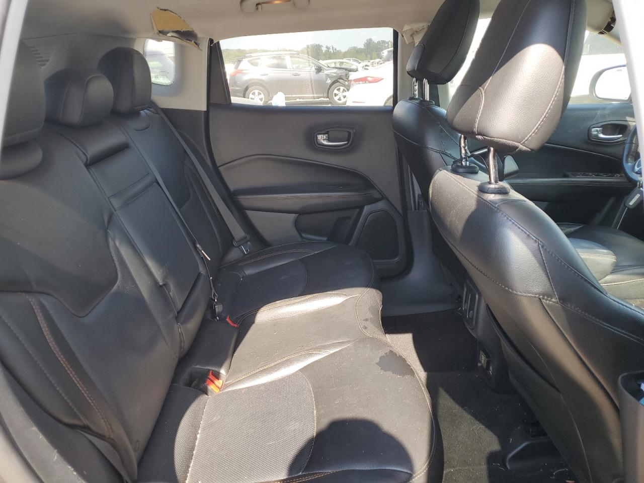 2019 Jeep Compass Limited VIN: 3C4NJDCB1KT621065 Lot: 81983025