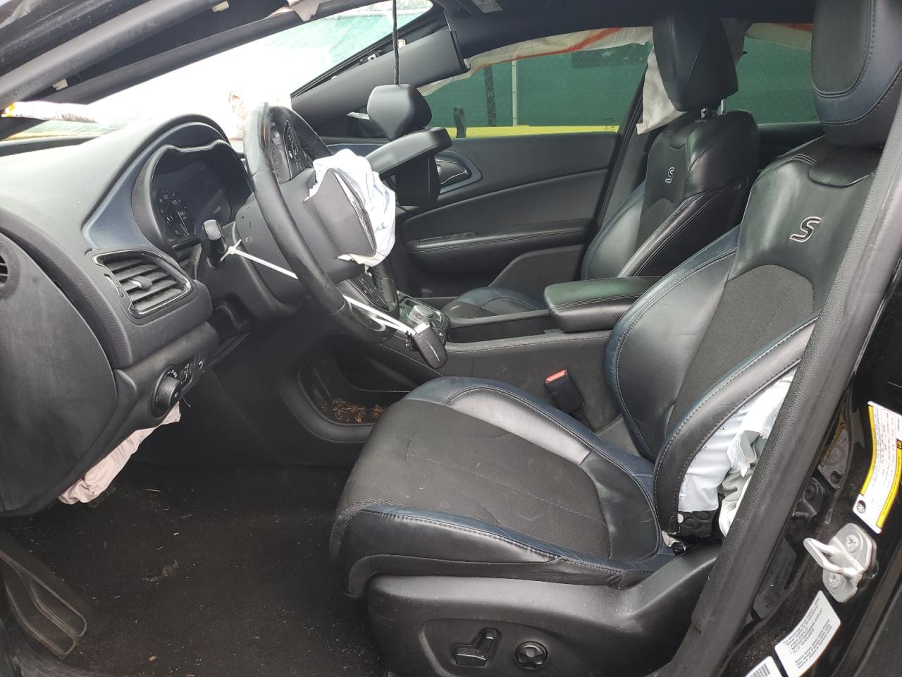 2015 Chrysler 200 S VIN: 1C3CCCBG6FN654887 Lot: 86481955