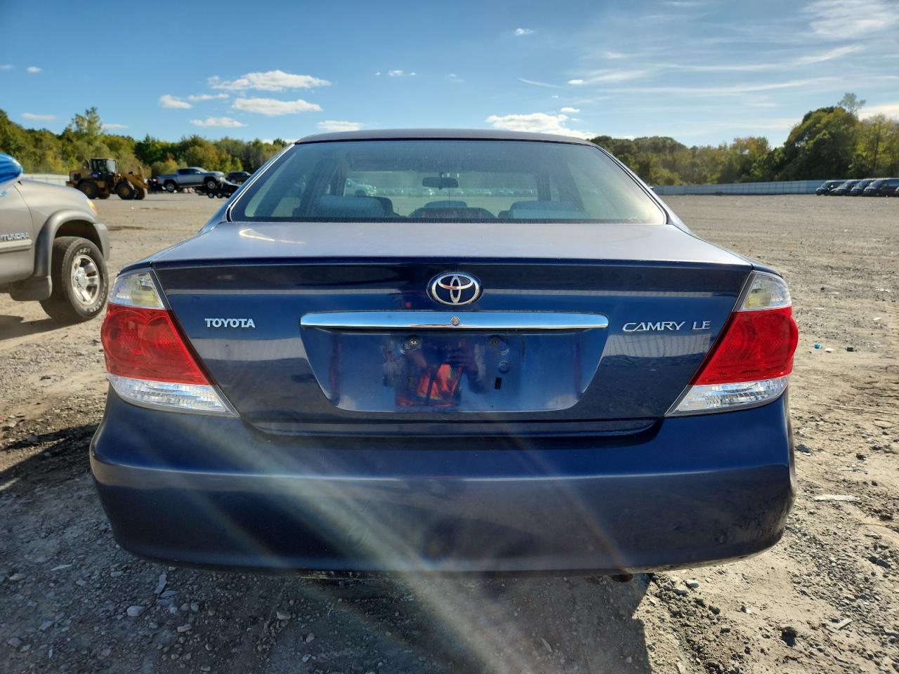 2005 Toyota Camry Le VIN: 4T1BE32K55U039611 Lot: 85185855