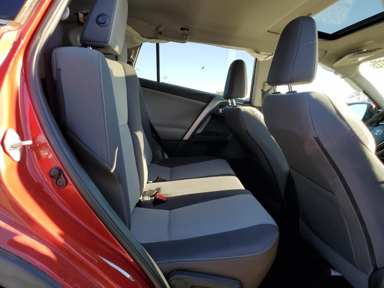 2015 Toyota Rav4 Xle VIN: 2T3WFREV0FW212533 Lot: 85846725