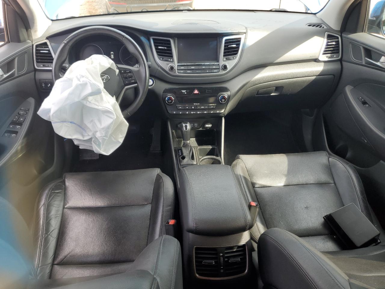 2018 Hyundai Tucson Value VIN: KM8J3CA25JU621124 Lot: 85581505