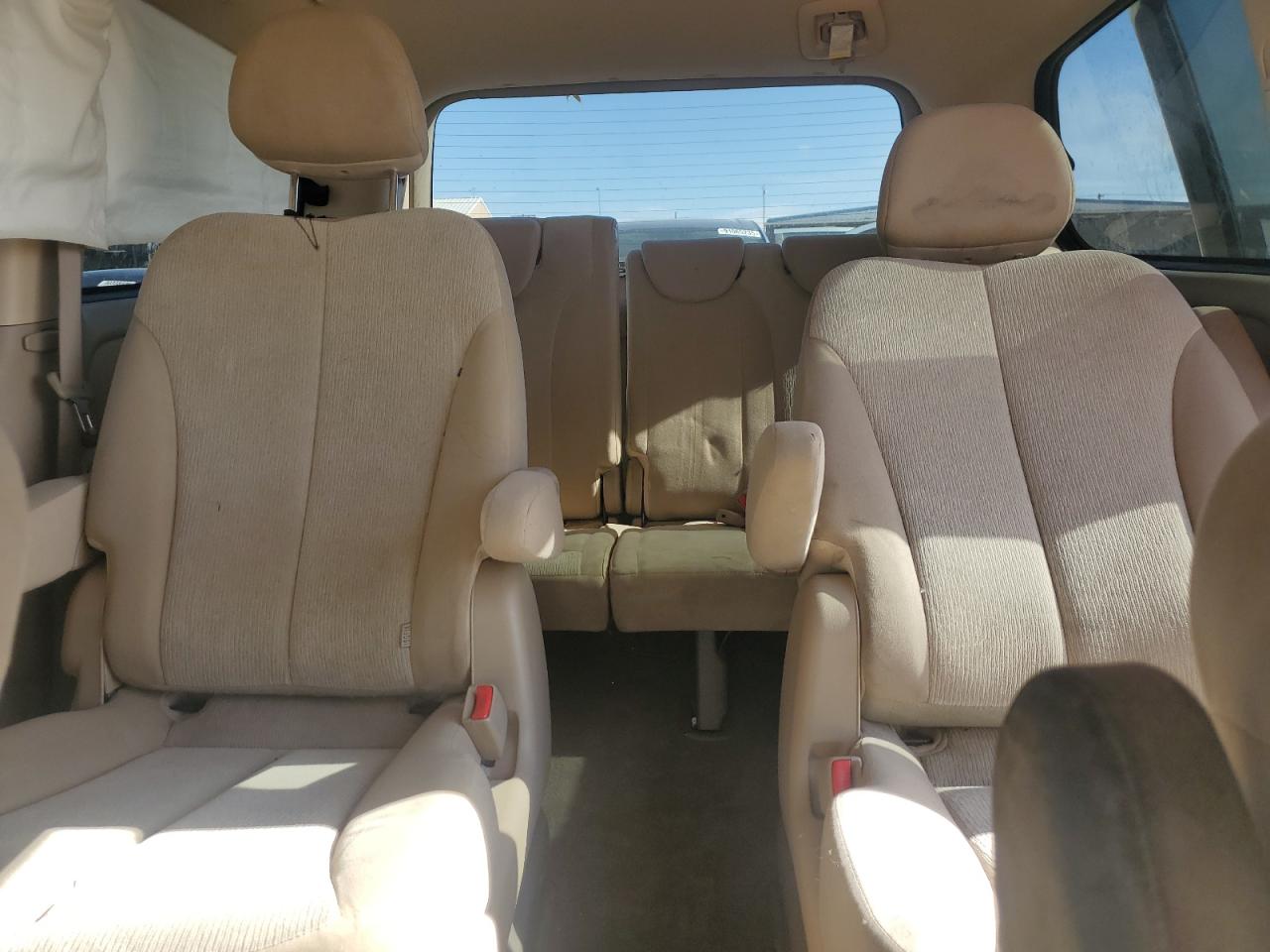 2011 Kia Sedona Lx VIN: KNDMG4C78B6371968 Lot: 91093255