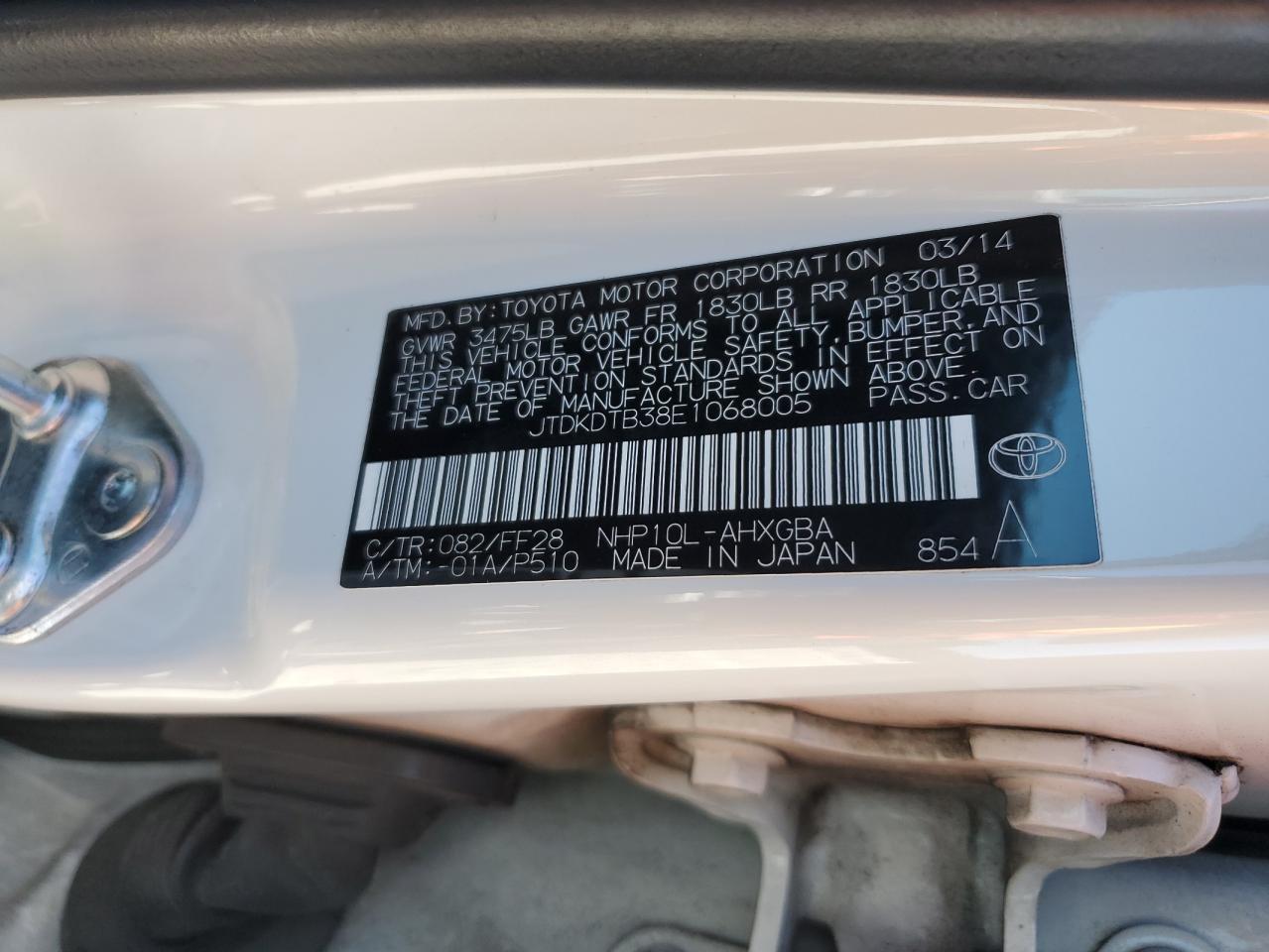 2014 Toyota Prius C VIN: JTDKDTB38E1068005 Lot: 82637165