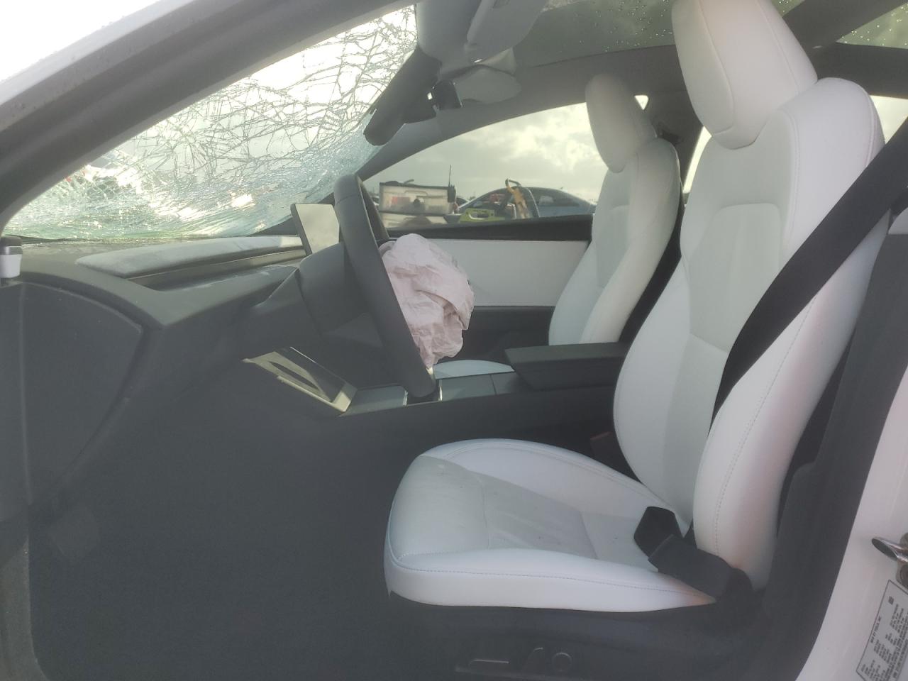 2024 Tesla Model 3 VIN: 5YJ3E1EA7RF858425 Lot: 89840835