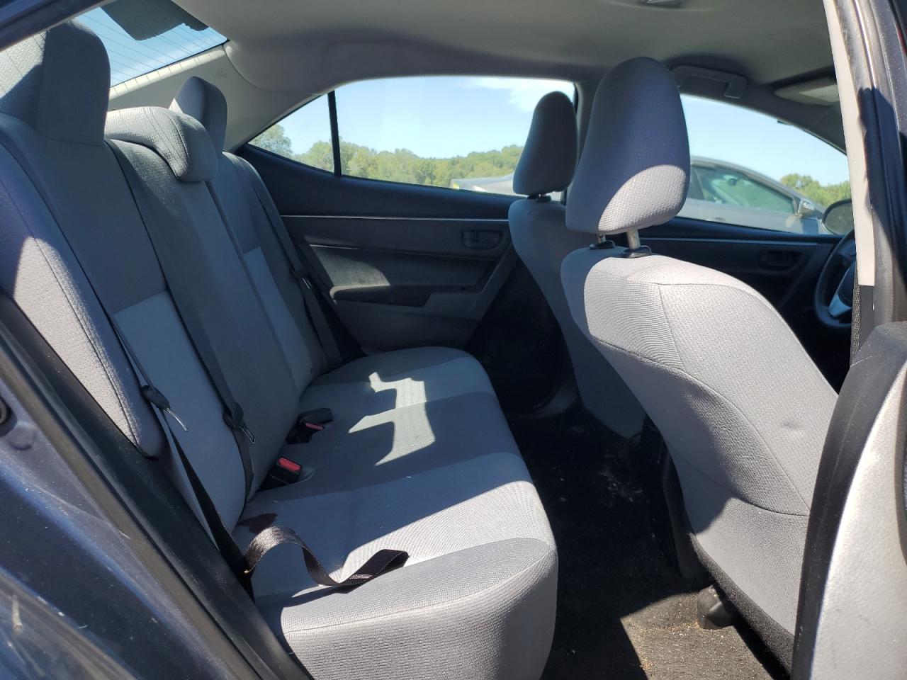 2015 Toyota Corolla L VIN: 2T1BURHE8FC477503 Lot: 84650825