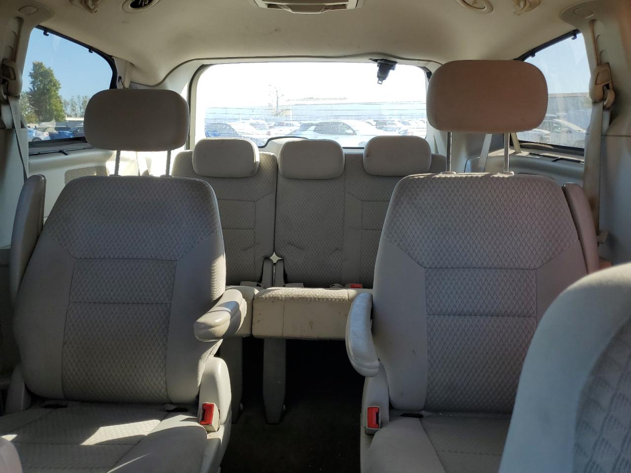 2010 Chrysler Town & Country Touring VIN: 2A4RR5D11AR150164 Lot: 82340285