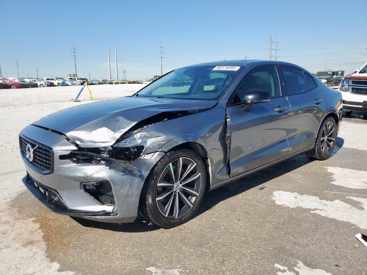 2021 Volvo S60 T5 Momentum