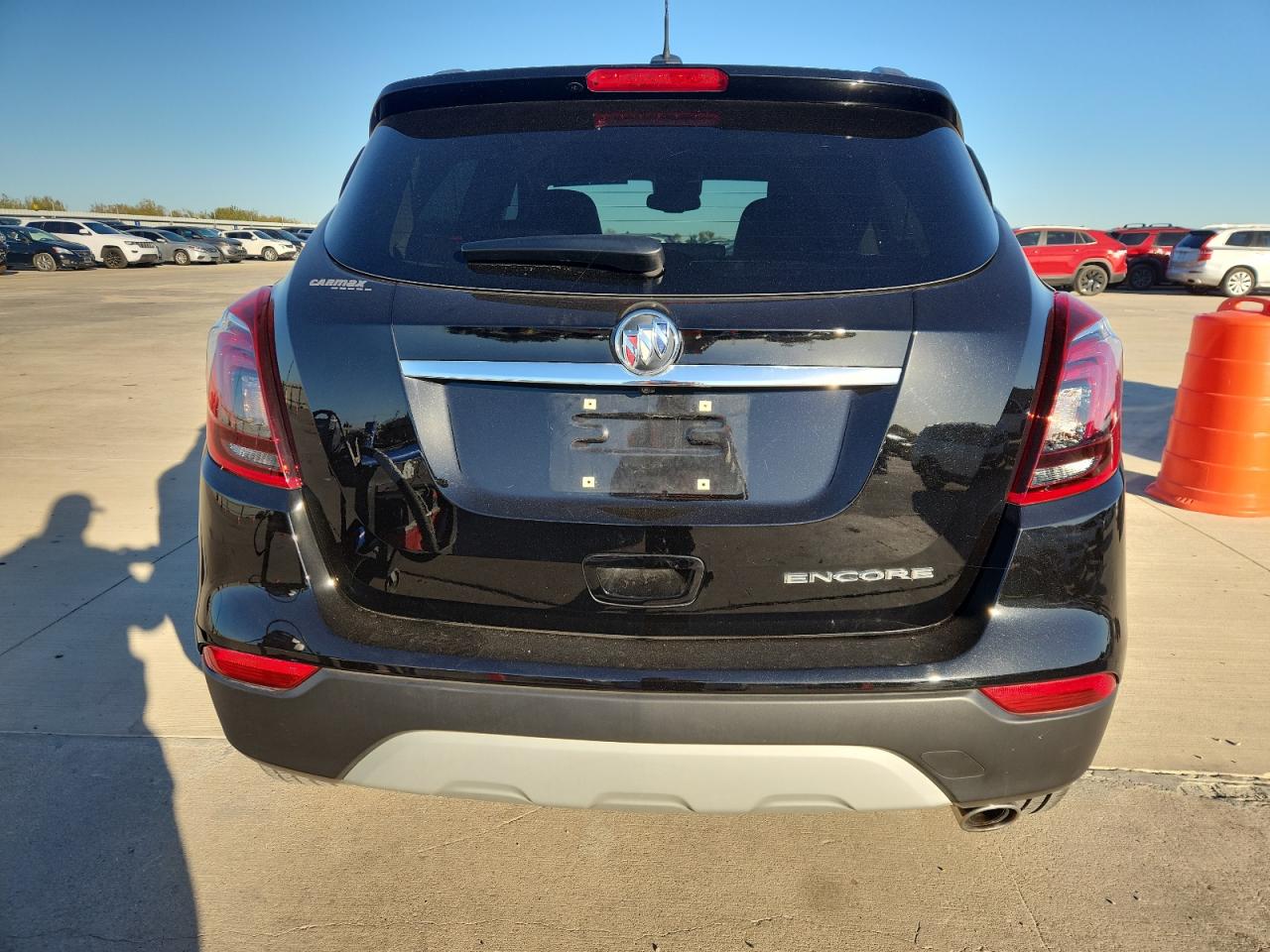 2022 Buick Encore Preferred VIN: KL4CJASM8NB563805 Lot: 89615875