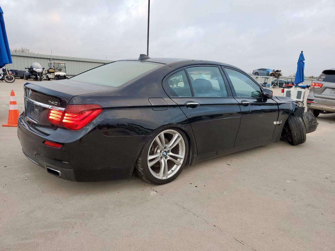 Фото: WBAYA6C5XED144517