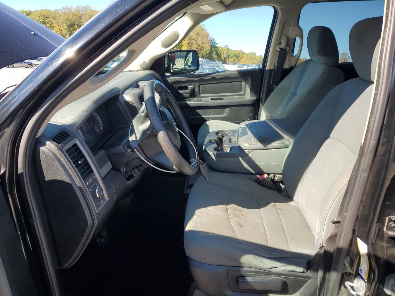 2014 Ram 1500 St VIN: 3C6RR7KT1EG229231 Lot: 82331545