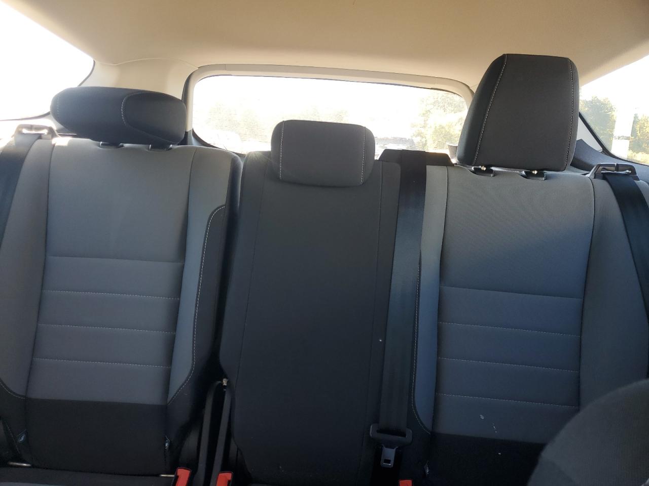 2017 Ford Escape S VIN: 1FMCU0F73HUB84629 Lot: 84773875