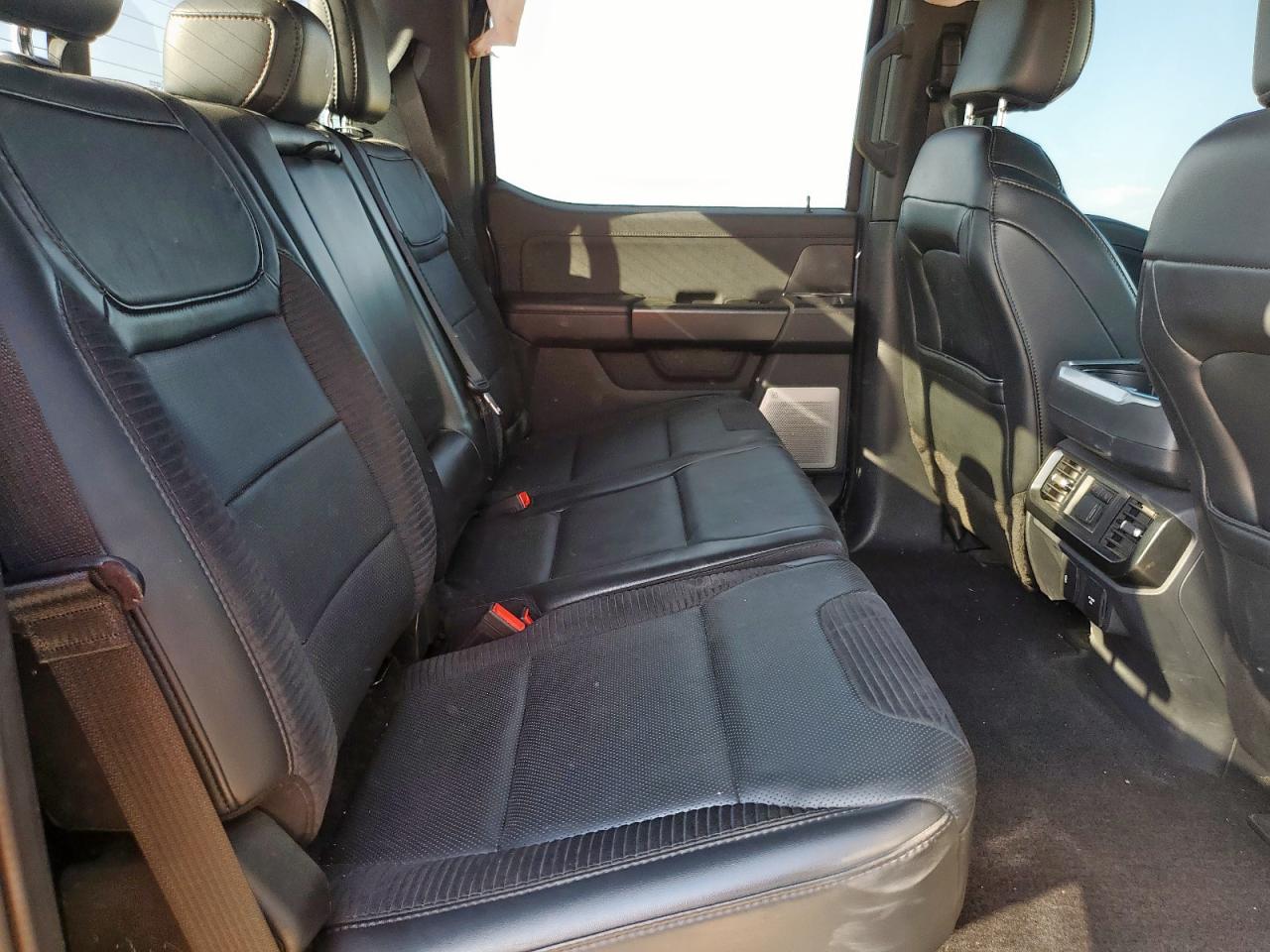 2023 Ford F150 Raptor VIN: 1FTFW1RGXPFC18372 Lot: 84810025