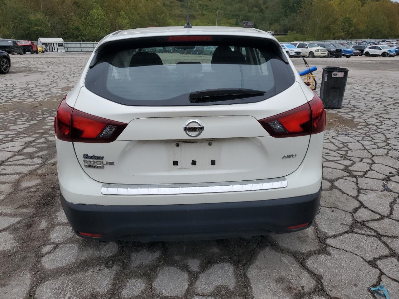 2017 Nissan Rogue Sport S VIN: JN1BJ1CR4HW114472 Lot: 82301415