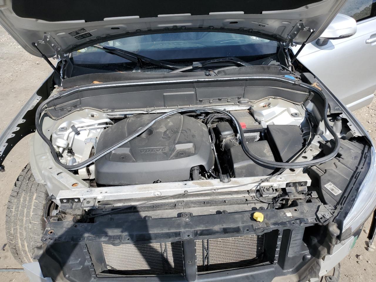 2016 Volvo Xc90 T6 VIN: YV4A22PK2G1071946 Lot: 85687535