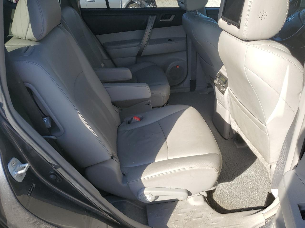 2009 Toyota Highlander Sport VIN: JTEES43A292110962 Lot: 82263525