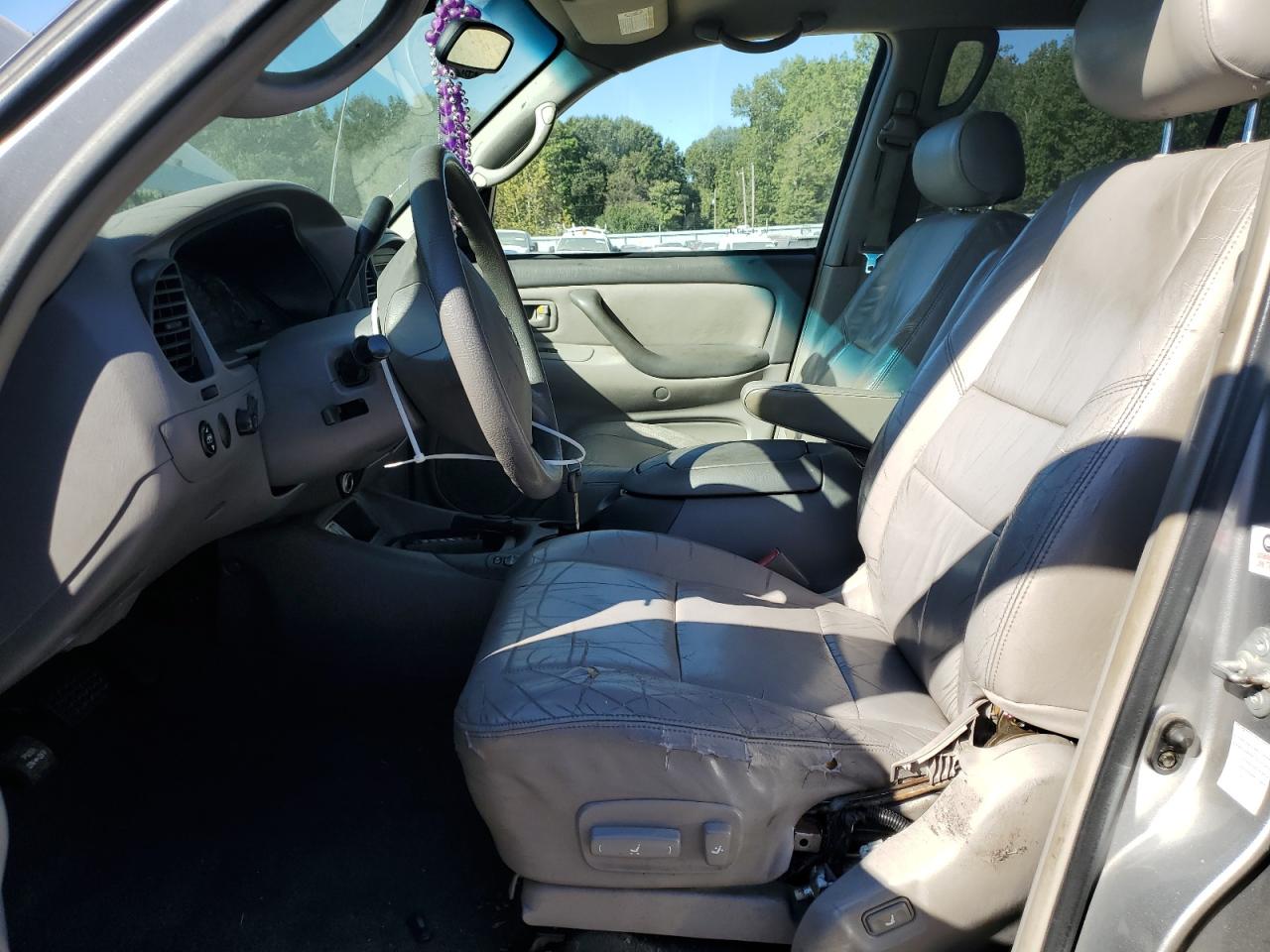 2004 Toyota Sequoia Sr5 VIN: 5TDZT34A74S226333 Lot: 86518255