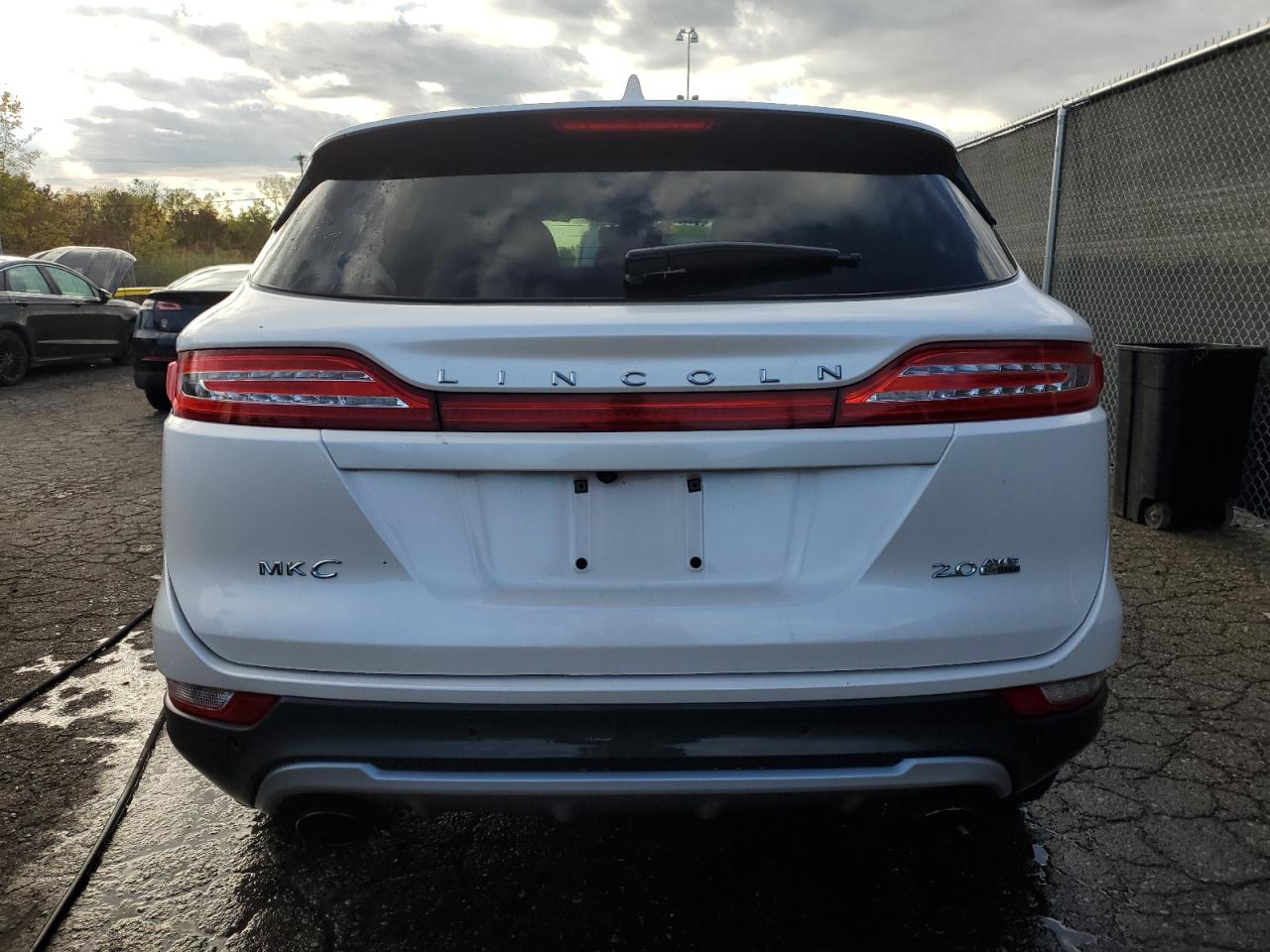 2016 Lincoln Mkc Select VIN: 5LMCJ2D90GUJ12856 Lot: 85671235