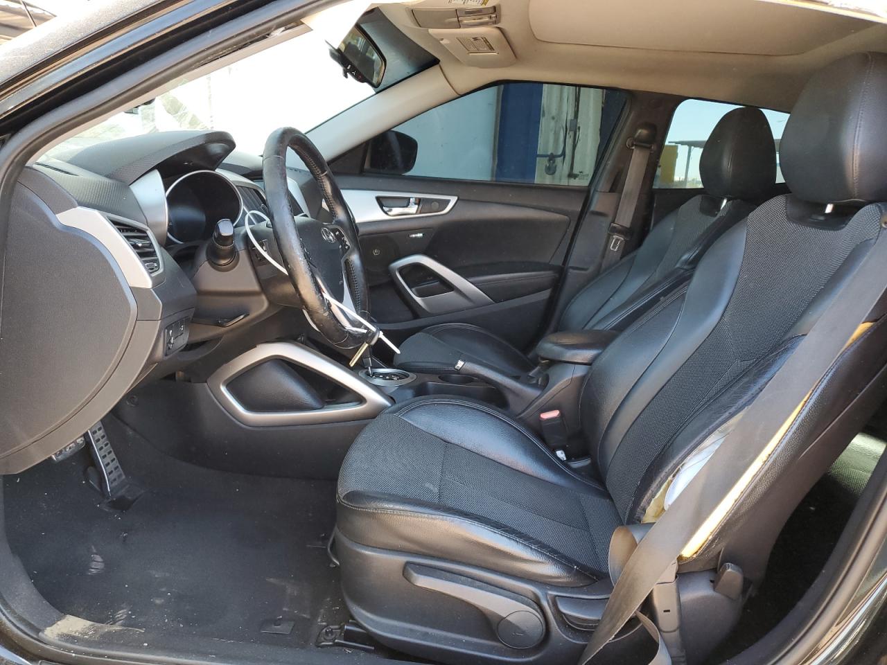 2013 Hyundai Veloster VIN: KMHTC6AD2DU153014 Lot: 84975285