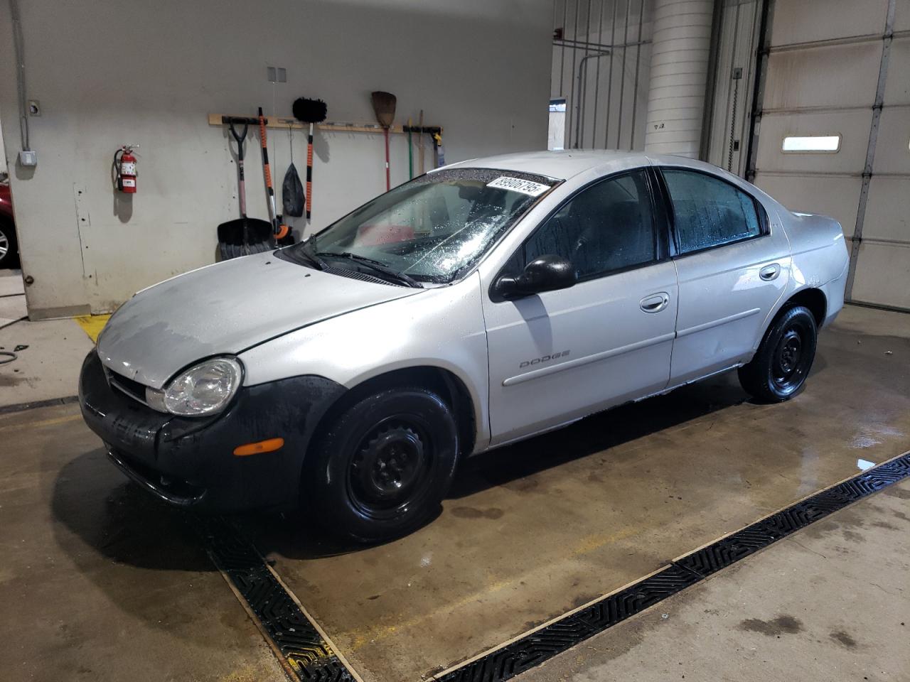 1B3ES46C81D266824 DODGE NEON Photo 1