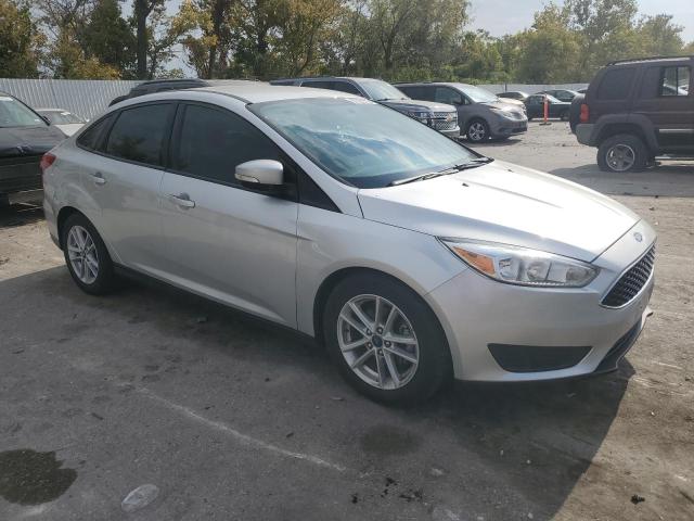  FORD FOCUS 2017 Серебристый