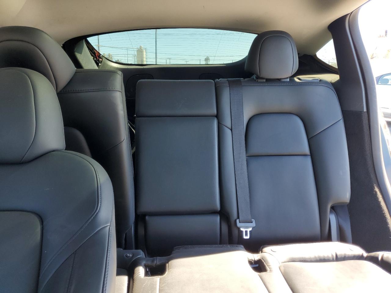 2024 Tesla Model Y VIN: 7SAYGDEE2RA234455 Lot: 90511515