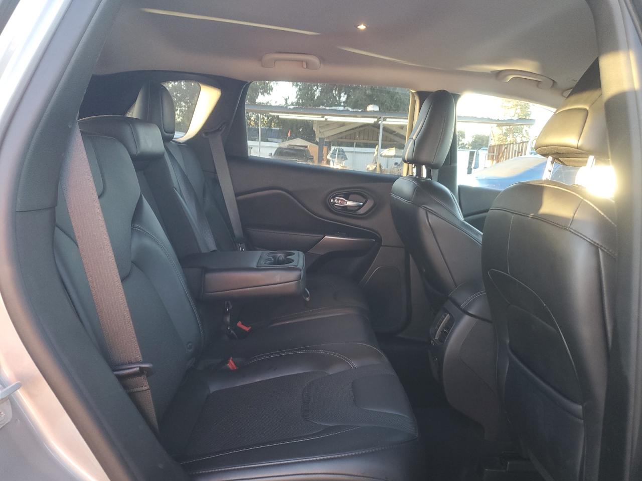 2019 Jeep Cherokee Limited VIN: 1C4PJLDB8KD455540 Lot: 87105875